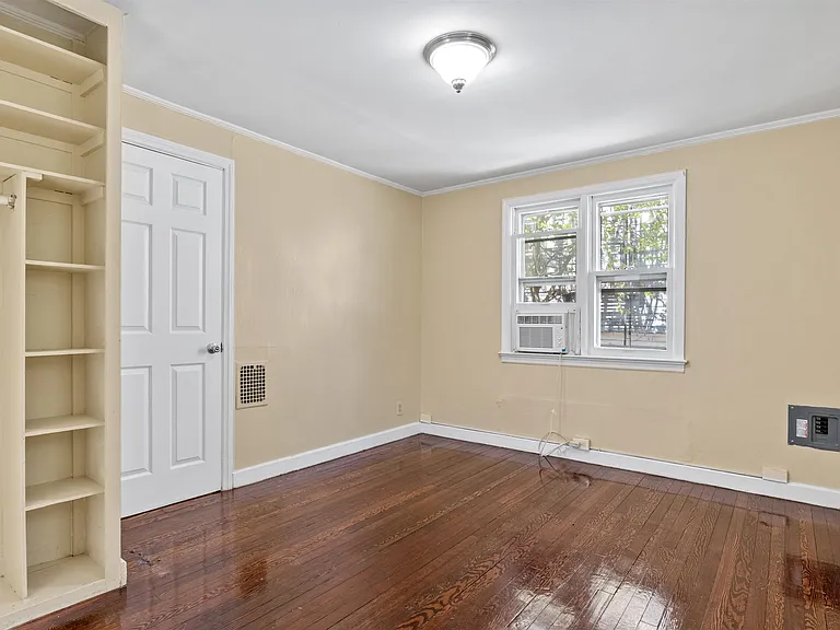 90 W 43rd St #3 — Photo 7