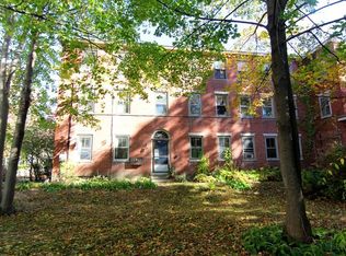 7 Fruit St APT 4, Newburyport, MA 01950