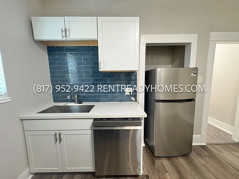 4431 Clay St. — Photo 8
