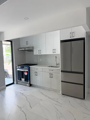 643 5th Ave #1A Photo 1