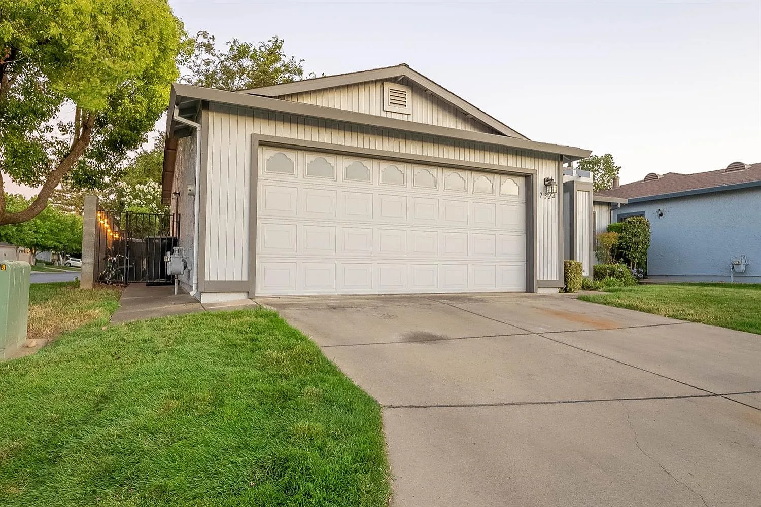 7324 Sunseason Ln photo 1