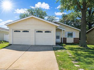 2575 Lindsay Ln, Florissant, MO