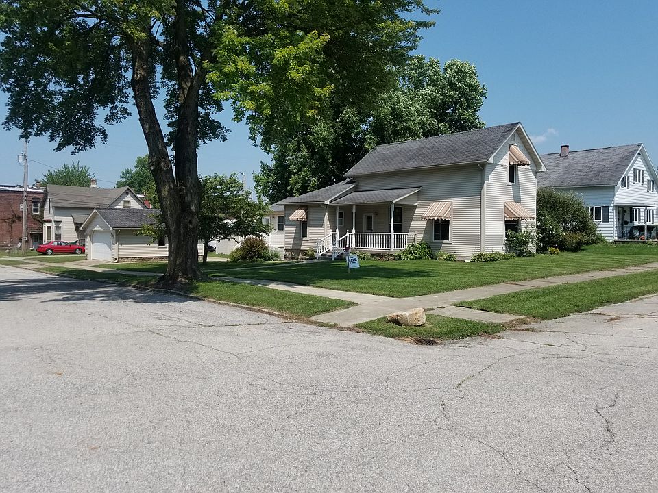 Corner view of 111 s main st