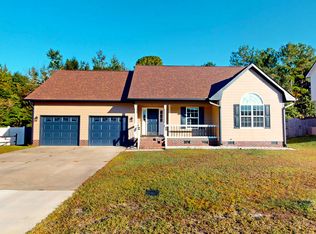 5515 Rising Ridge Dr, Hope Mills, NC 28348