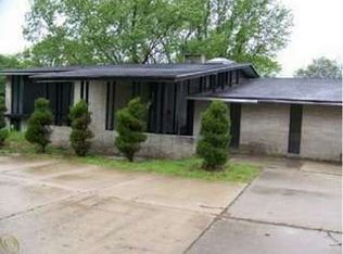 24211 Farmington Rd, Farmington Hills, MI 48336