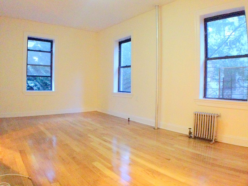 1st image of 2157 33rd St APT 3A