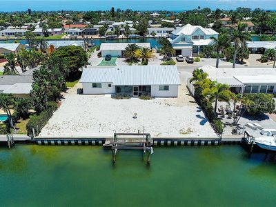 527 67th St, Holmes Beach, FL, 34217