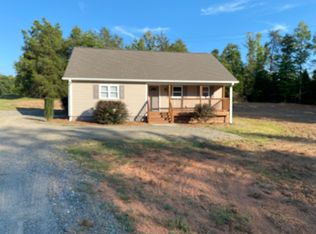 613 Sandy Cross Rd, Reidsville, NC 27320