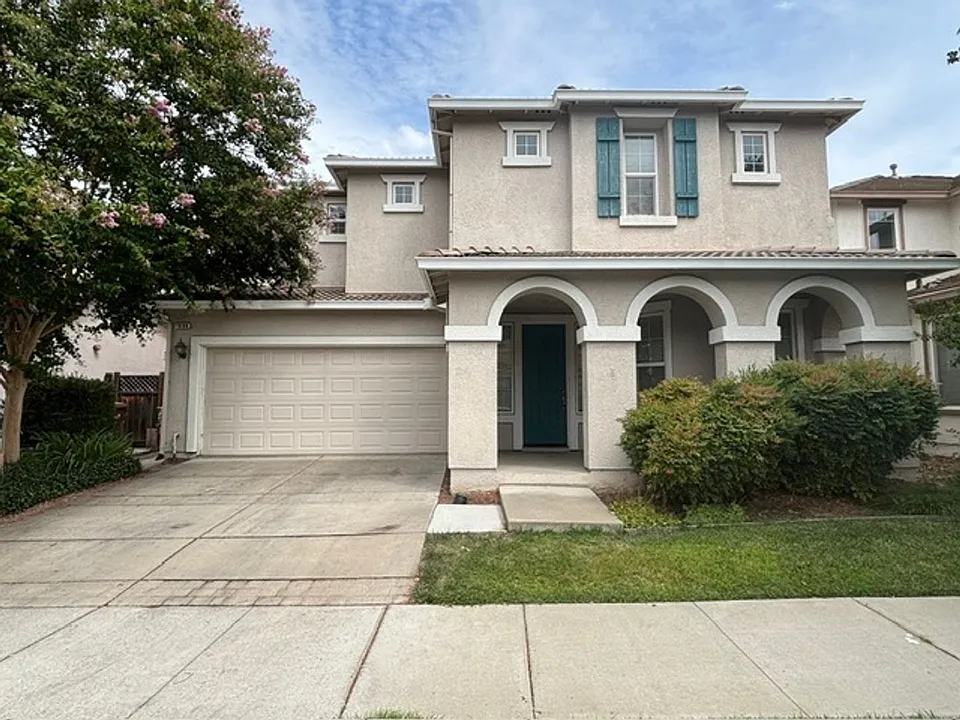1888 El Dorado Ave