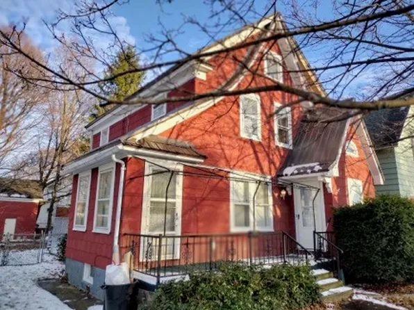 2723 Plum St, Erie, PA 16508