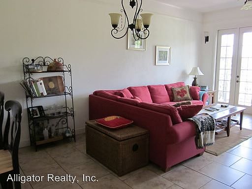 3rd image of 325 NW 14th St APT 104