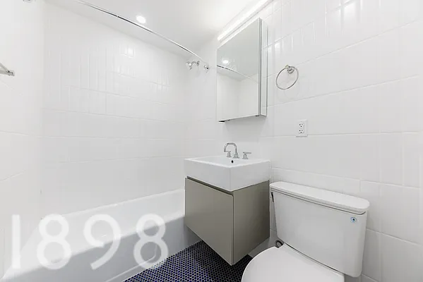 Rented by A&E Real Estate Management | media 12