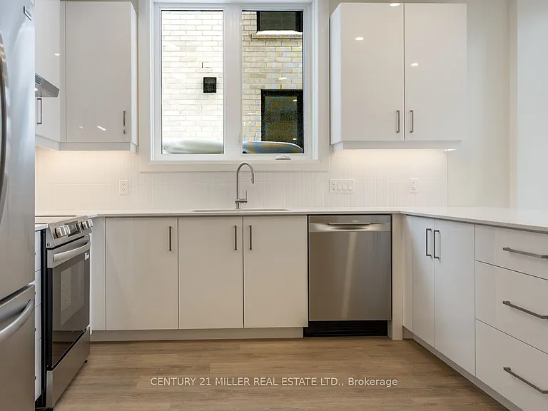 153 Richardson St #B — Photo 6