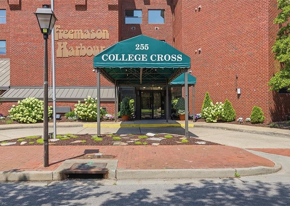 1st image of 255 College Cross APT 77