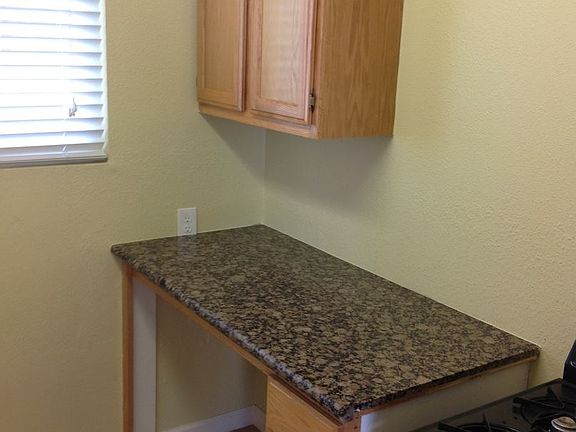 2nd image of 836 26th St APT 08