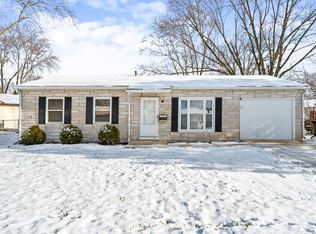 807 Post Ln, Streamwood, IL 60107