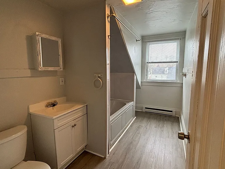 46 Walnut St — Photo 6