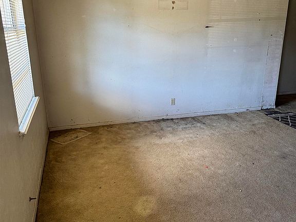4th image of 1417 Ruidosa Dr