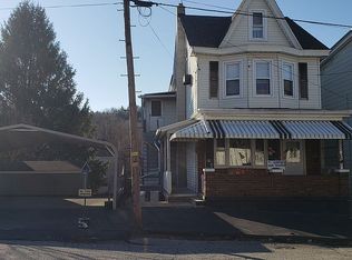 212 W High St, Coaldale, PA 18218