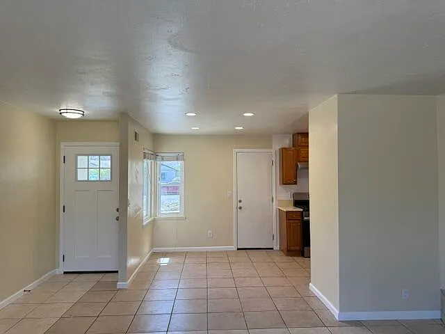 204 N X St — Photo 5