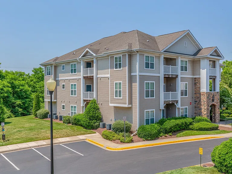 Clearbrook Apartments — Photo 7