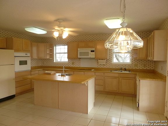 5th image of 456 Wild Rose Ln