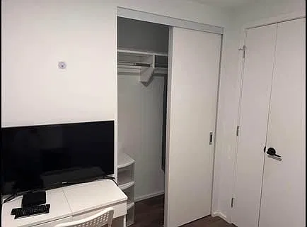 1 bed, 995 sqft, $1,000 — Photo 3