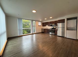 510 19th Ave E #302, Seattle, WA 98112