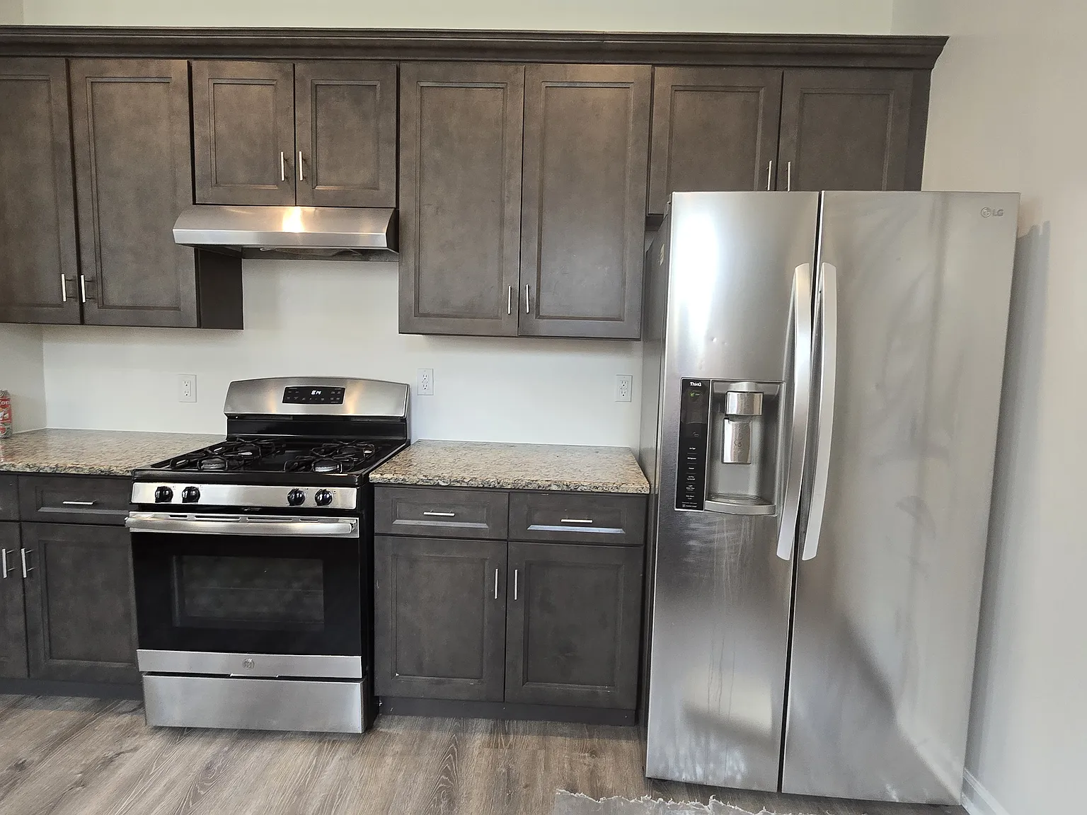 3 bed, $2,600 — Photo 2