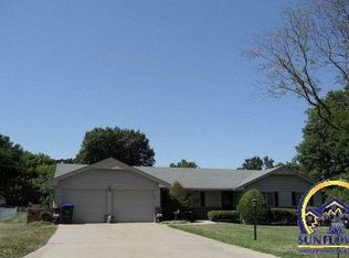 4722 SW Brentwood Rd, Topeka, KS 66606