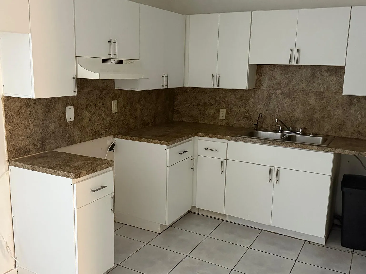 3 bed, 1250 sqft, $2,300 — Photo 4