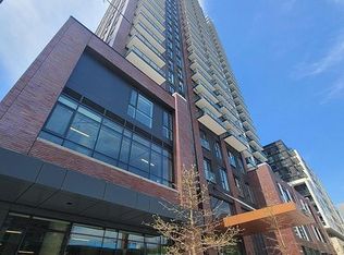 130 River St W #1309, Toronto, ON M5A 0R8