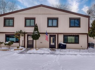 11686 Clubhouse Dr, North Royalton, OH 44133