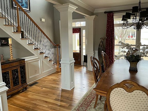 4th image of 119 Eastlake Lndg