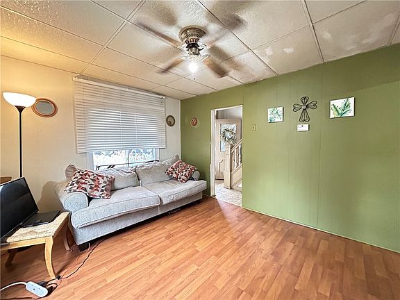 2nd image of 409 Clugston Ave