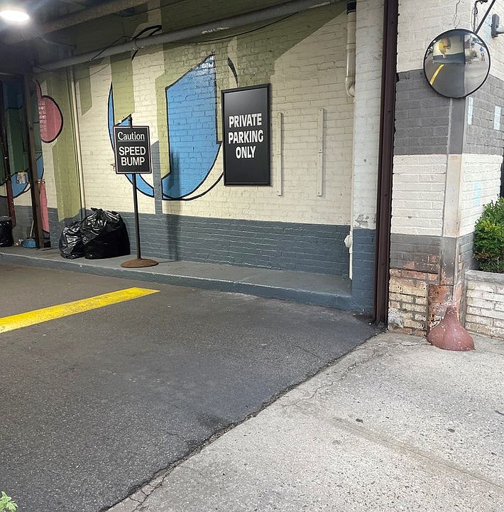 2nd image of 841 Union St #Ps211