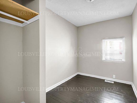 4th image of 2322 Griffiths Ave