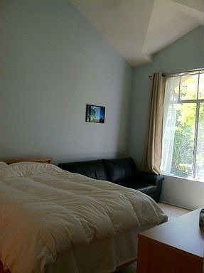 5th image of 23 Whippoorwill Ln