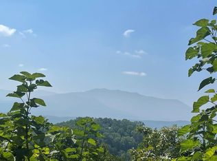 2710 Mountain Blvd #92-93, Sevierville, TN 37876
