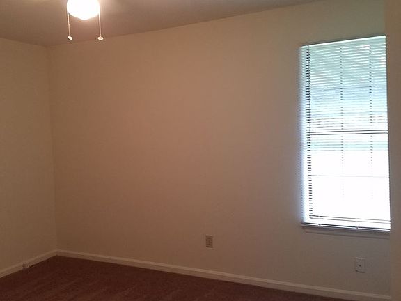 5th image of 119 Harold Dr