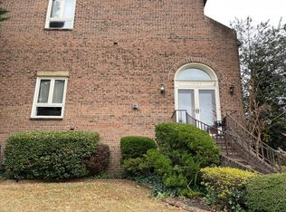 10184 Turnberry Pl, Oakton, VA 22124