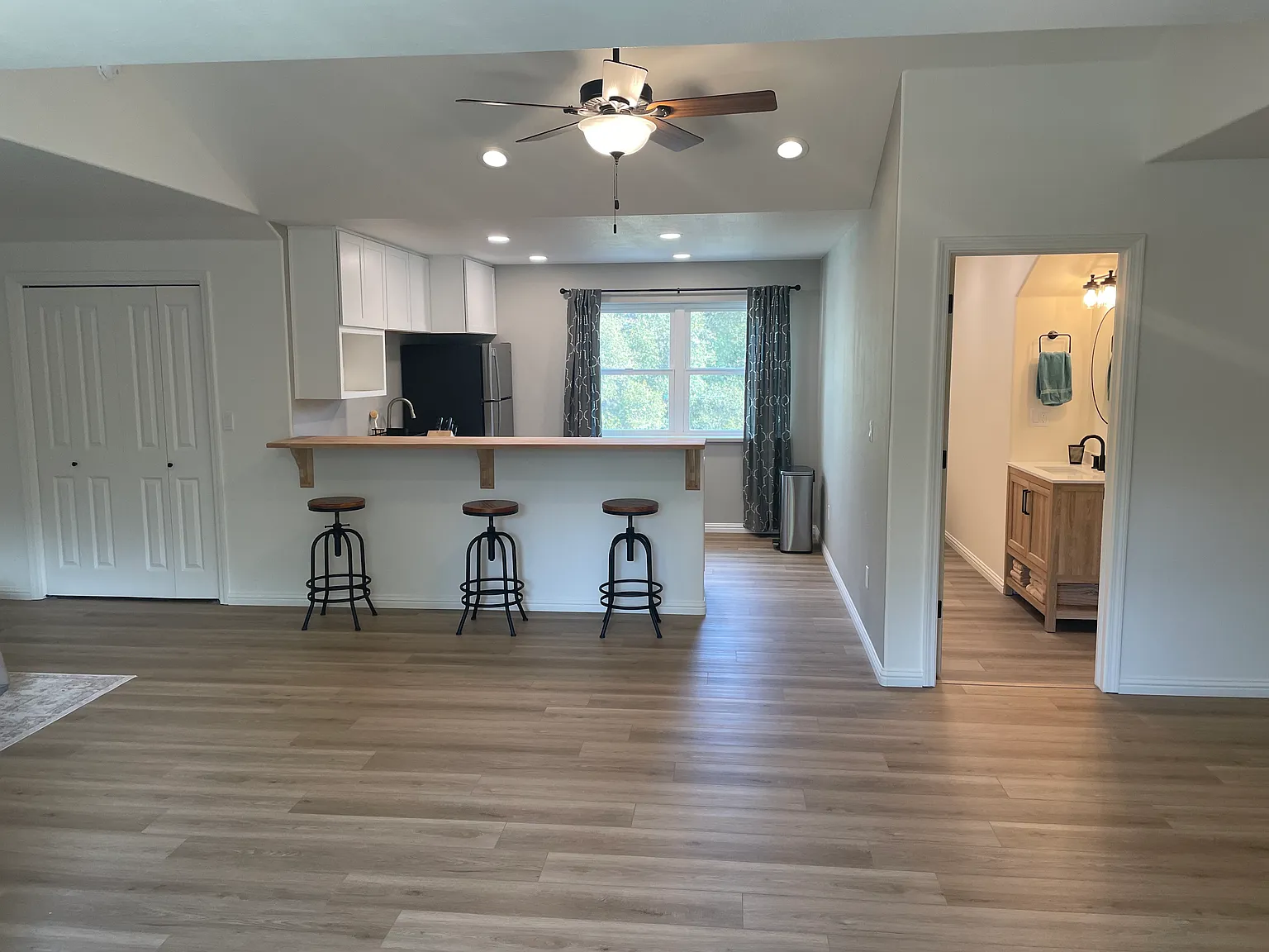 0 Tuolumne Rd N — Photo 1
