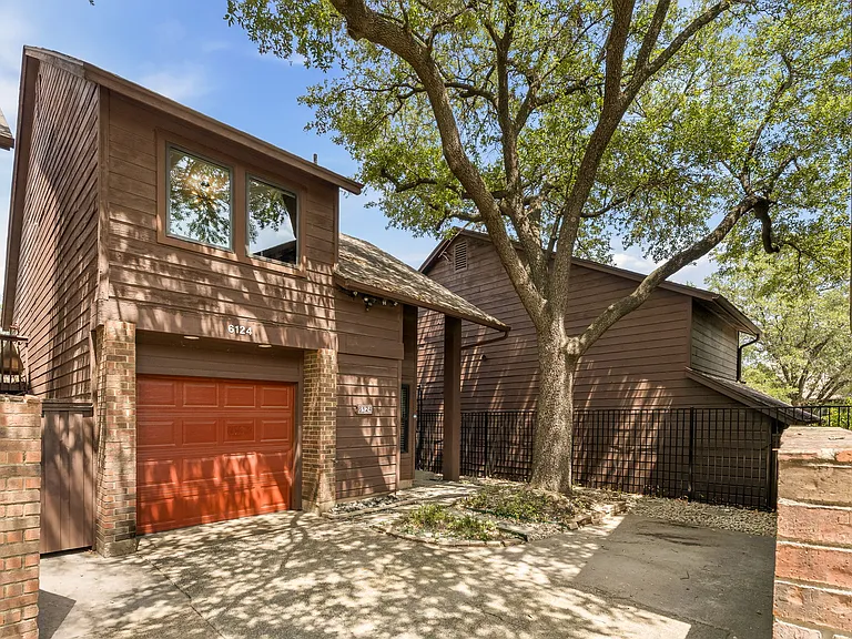 6124 Summer Creek Cir — Photo 37