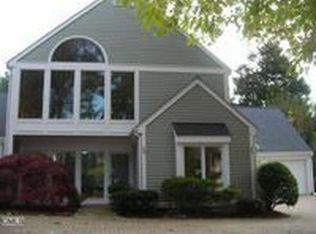 98 Barnes Rd, Stamford, CT 06902