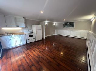 1166 Vollkommer Pl #1, Bellmore, NY 11710