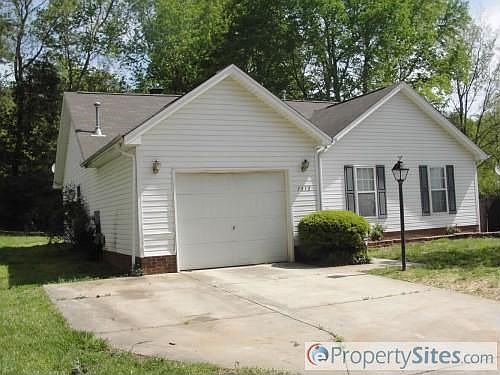 2nd image of 7512 Claymont Dr