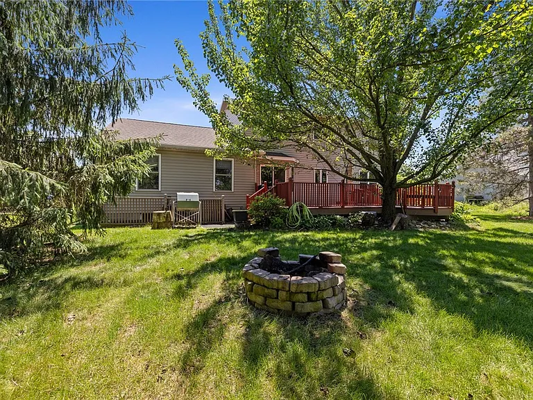 40 Alverstone Way — Photo 46