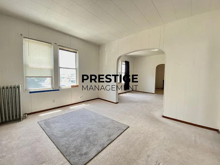 1113 Benedict St — Photo 8