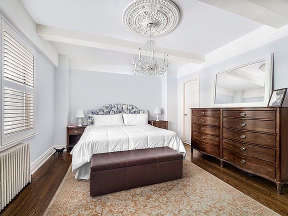 5th image of 400 E 52nd St APT 2A