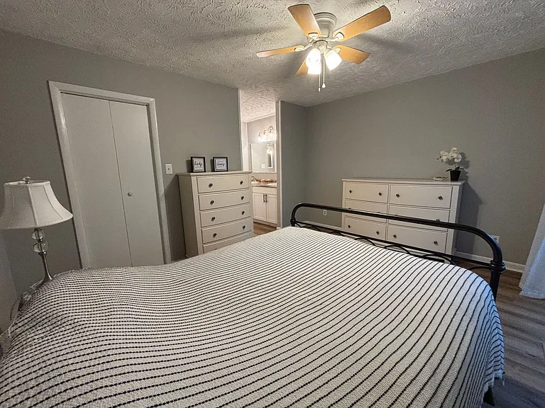 2012 Lakemeadow Dr — Photo 46